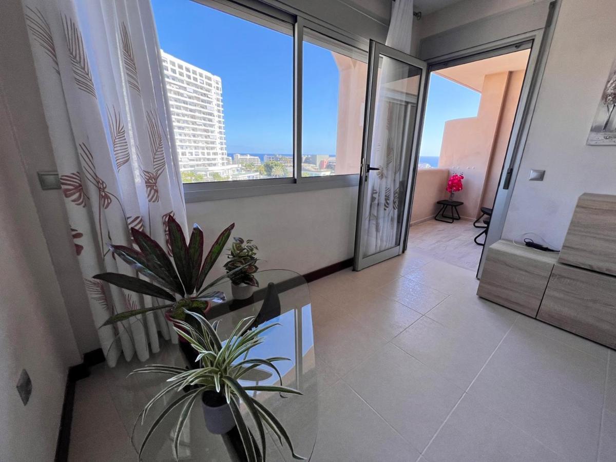 Seaview Paradise Hard Rock Apartment Адехе Екстер'єр фото