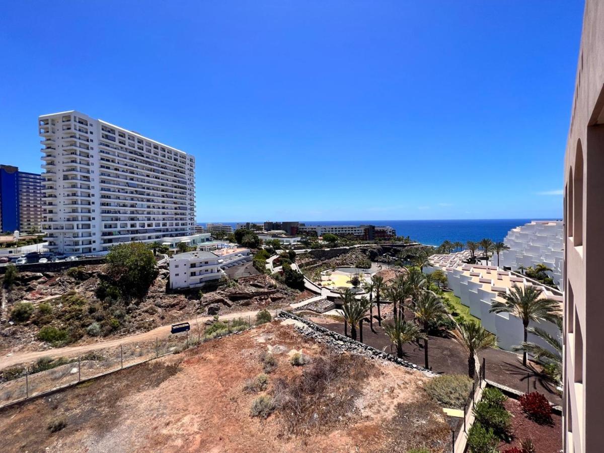 Seaview Paradise Hard Rock Apartment Адехе Екстер'єр фото