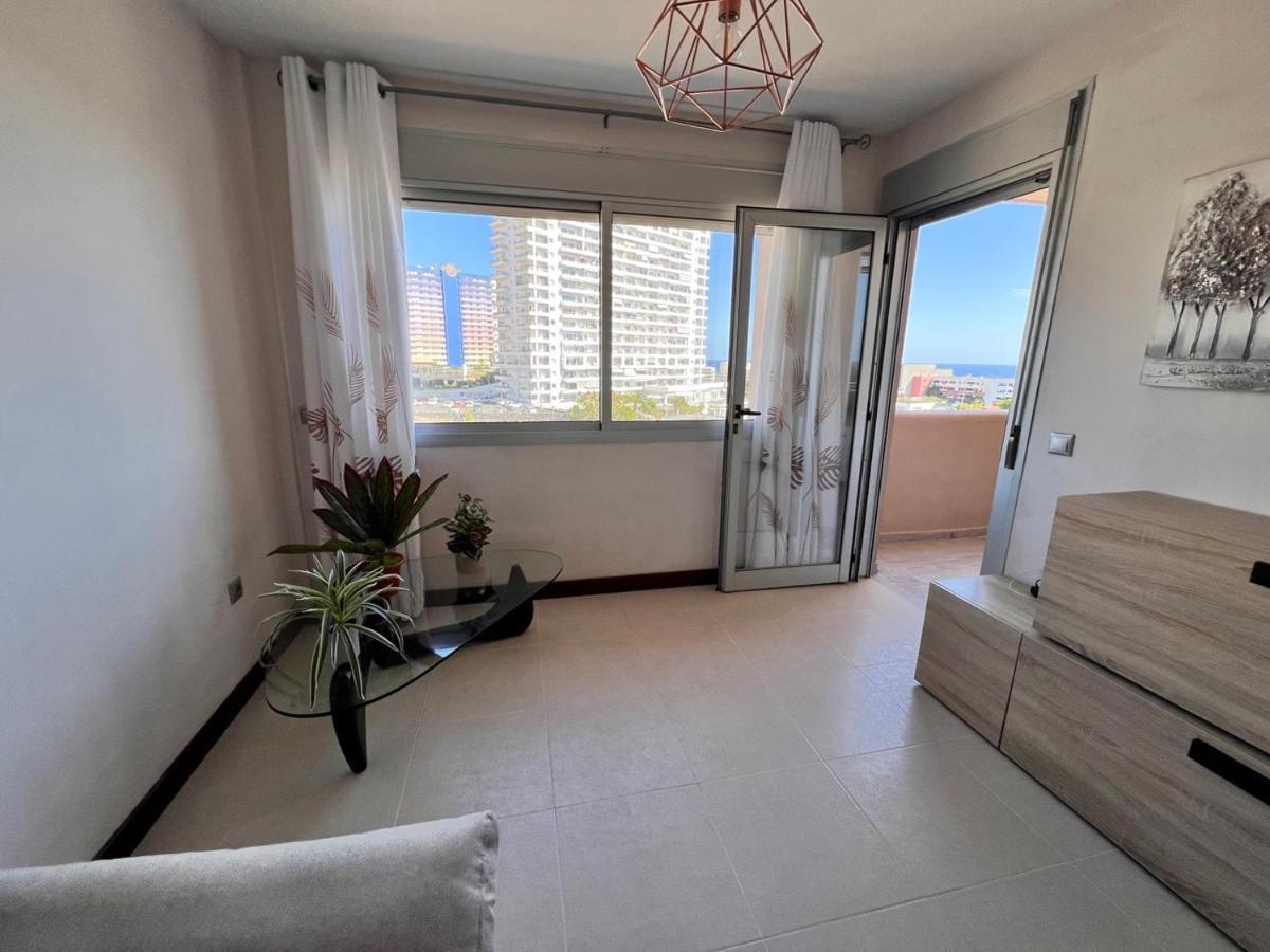 Seaview Paradise Hard Rock Apartment Адехе Екстер'єр фото